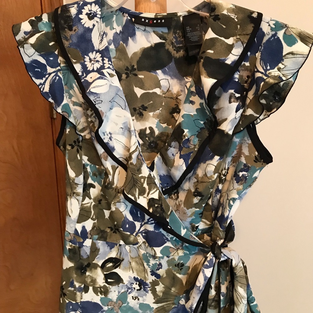 🍀 Axcess Blouse (S)